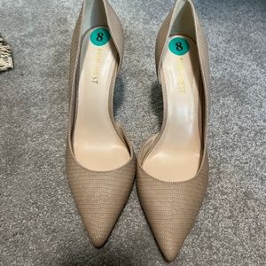 Beige pumps